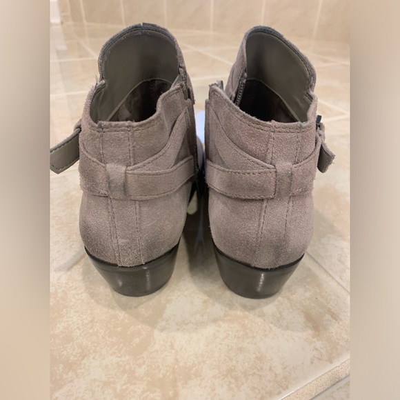Sam Edelman taupe real suede, Size 10 - Picture 3 of 5